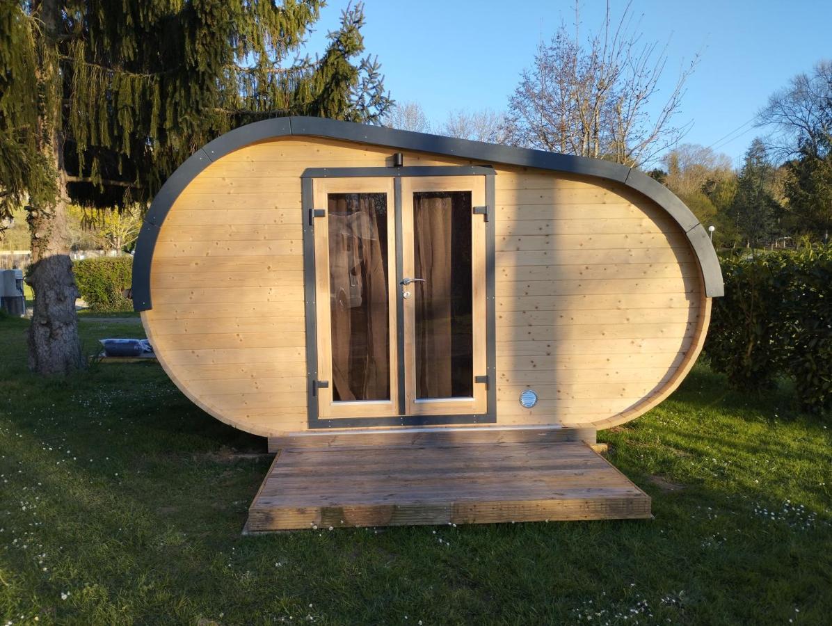 Camping Des Ribieres Confolens Exterior photo