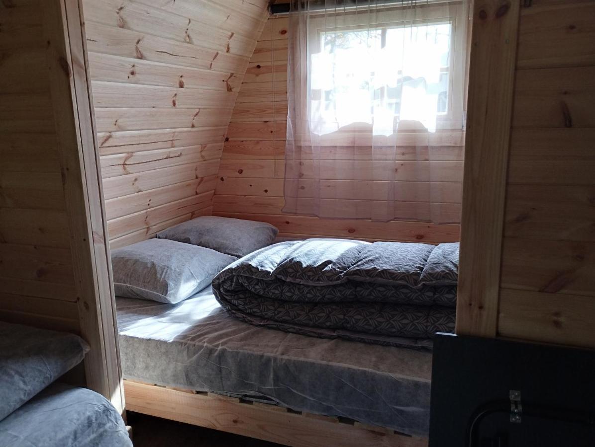 Camping Des Ribieres Confolens Exterior photo