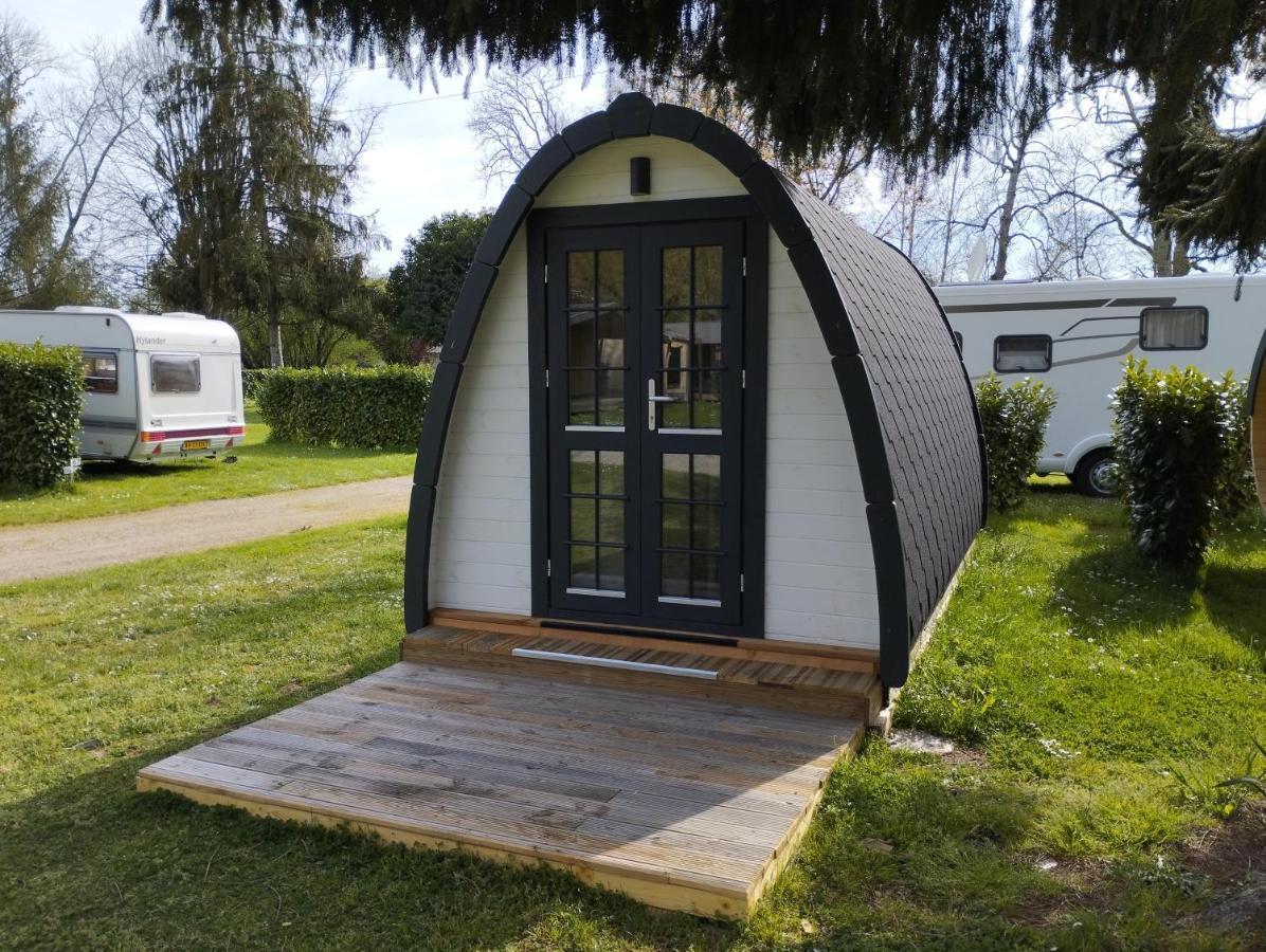 Camping Des Ribieres Confolens Exterior photo