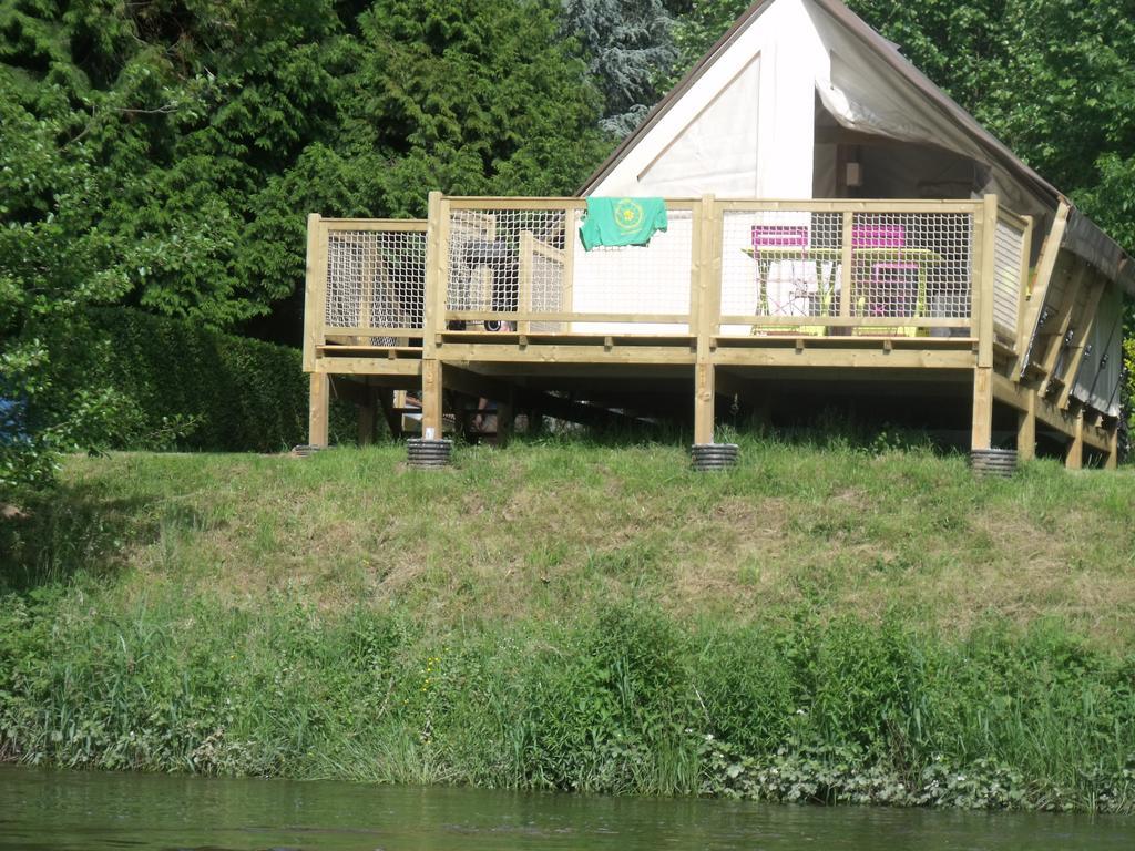 Camping Des Ribieres Confolens Exterior photo