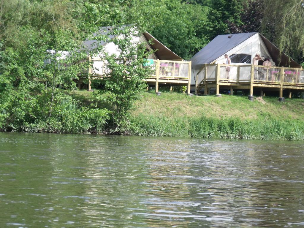 Camping Des Ribieres Confolens Exterior photo