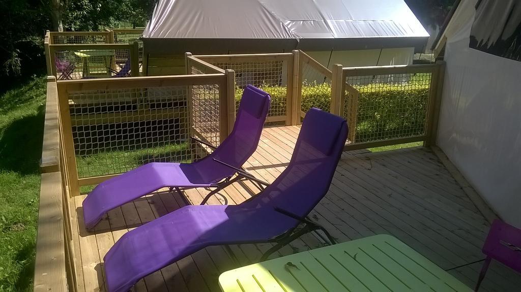 Camping Des Ribieres Confolens Exterior photo