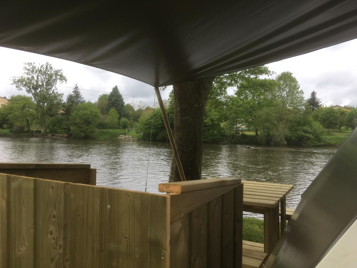 Camping Des Ribieres Confolens Exterior photo