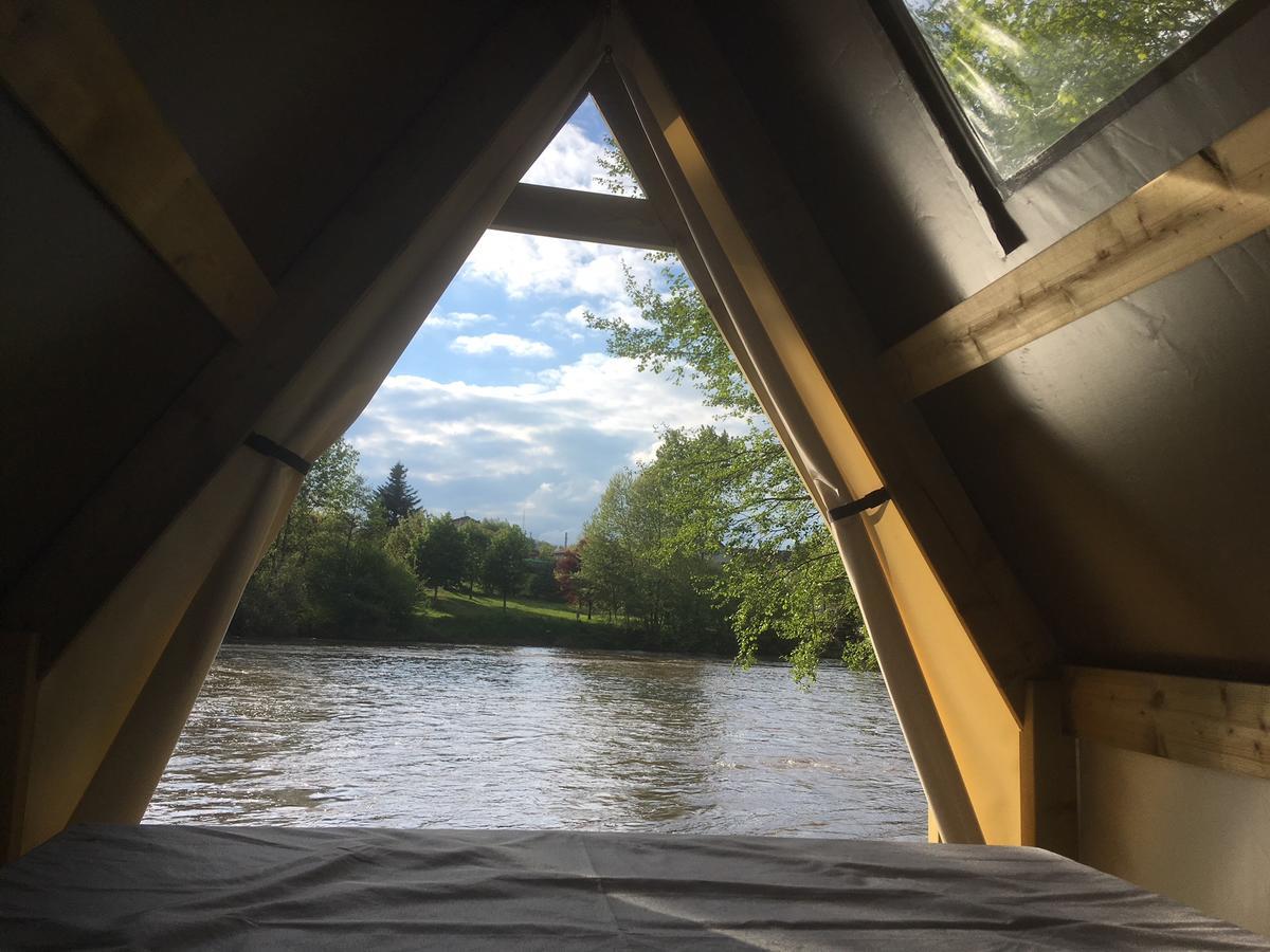 Camping Des Ribieres Confolens Exterior photo