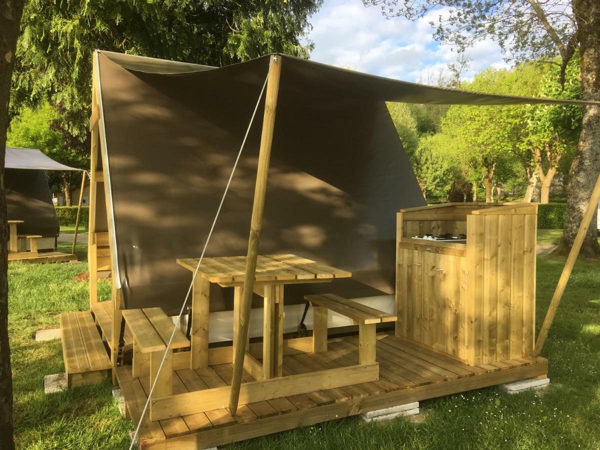 Camping Des Ribieres Confolens Exterior photo